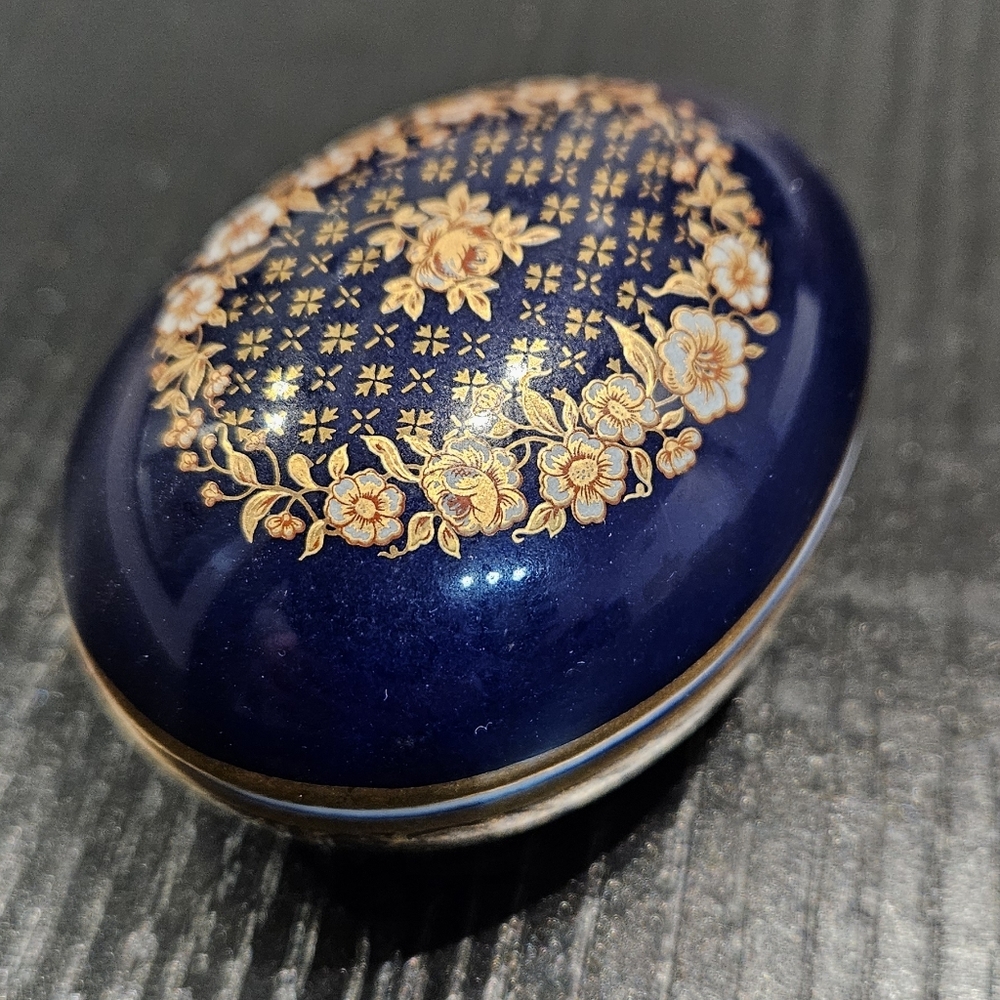 Limoges Castel Elegant Blue and Gold Decorative Trinket Box